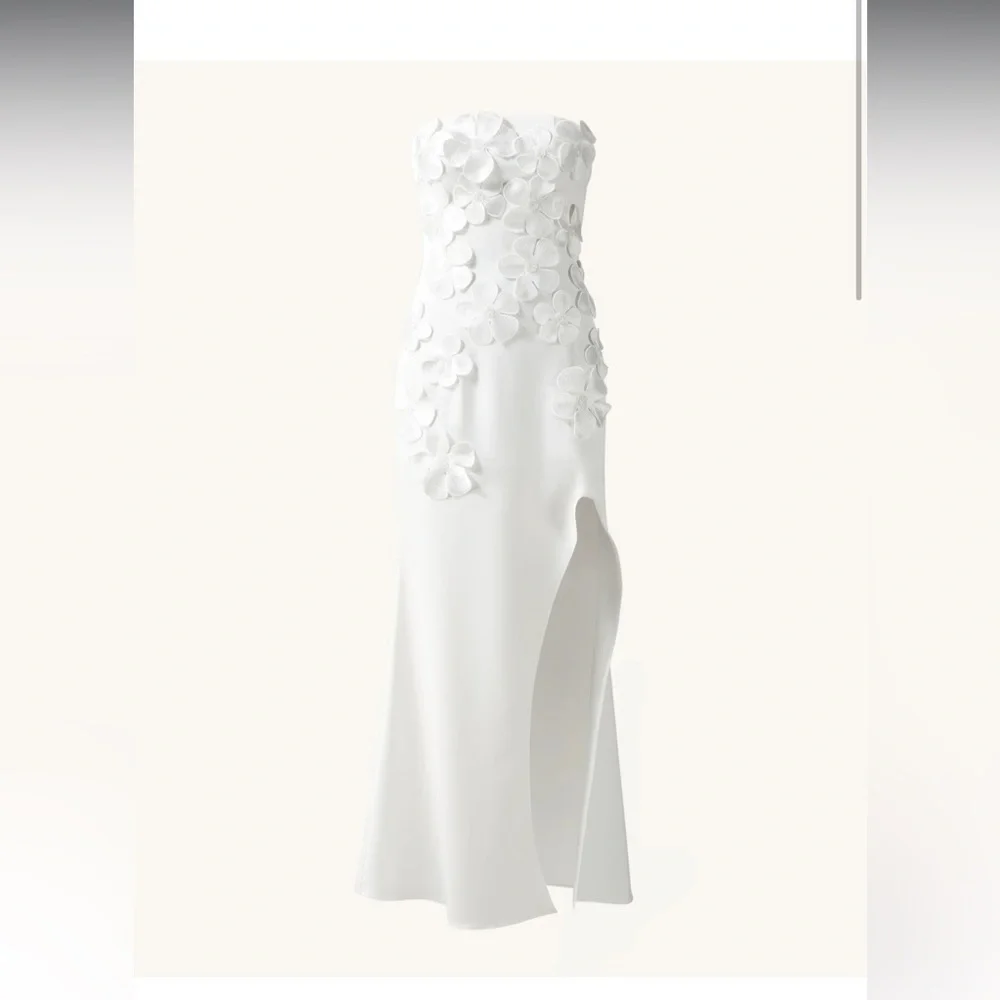 JW PEI White Strapless Dress with Elegant Silhouette - Picture 2 of 11
